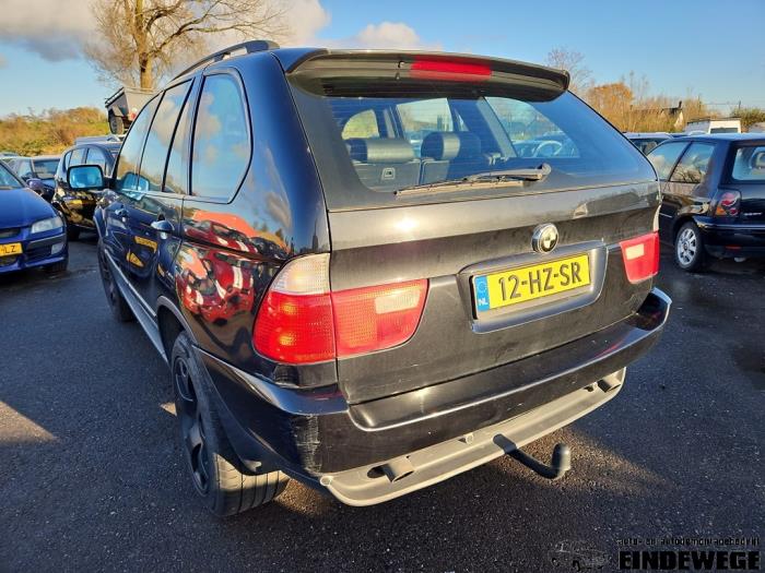 BMW X5 3.0 24V Épave (2002, Noir)