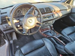 BMW X5 3.0 24V Épave (2002, Noir)