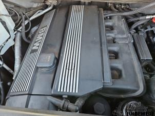 BMW X5 3.0 24V Épave (2002, Noir)