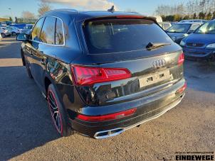 Audi Q5 2.0 50 TFSI e 16V Quattro Épave (2020, Noir)