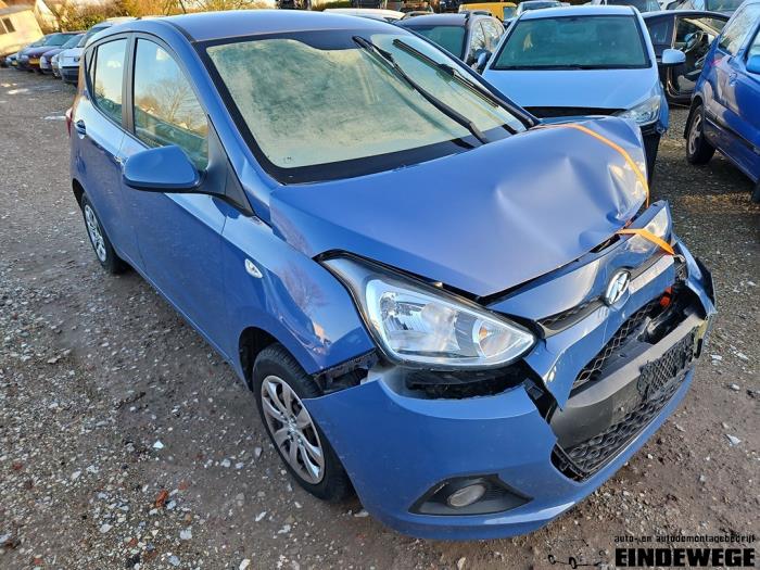 Hyundai i10 1.0 12V Salvage vehicle (2016, Blue)
