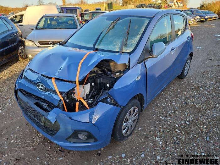Hyundai i10 1.0 12V Salvage vehicle (2016, Blue)