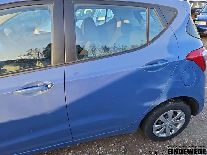 Hyundai i10 1.0 12V Salvage vehicle (2016, Blue)