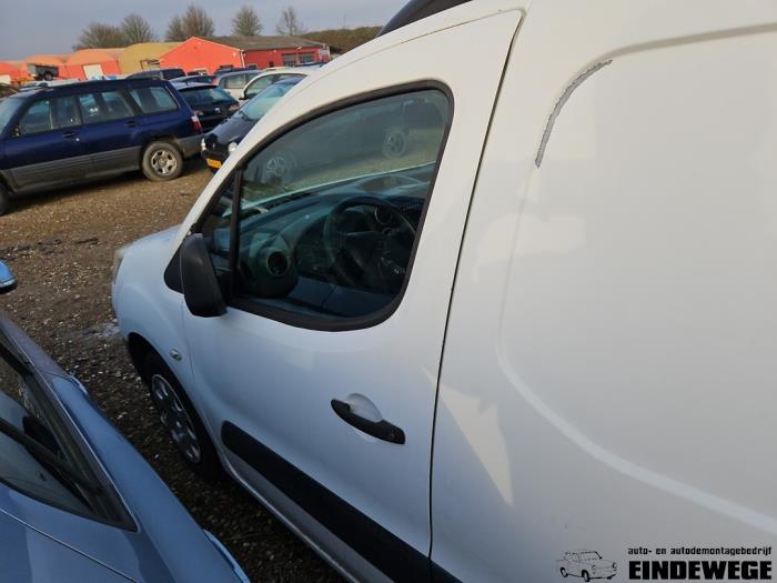 Peugeot Partner 1.6 HDI, BlueHDI 75 Samochód złomowany (2012, Bialy)