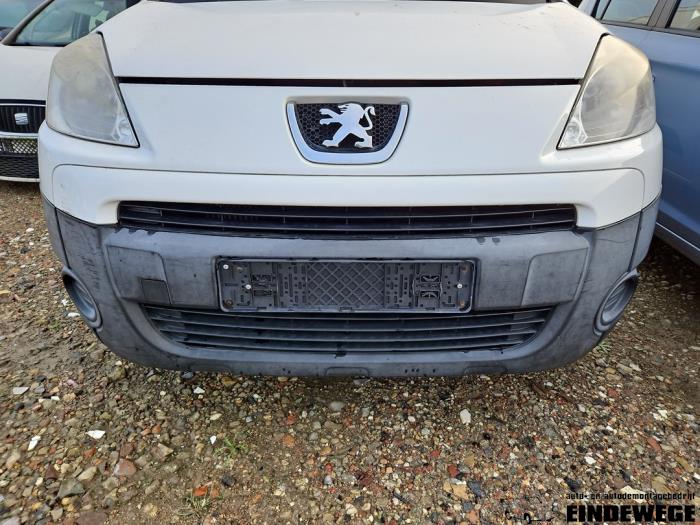 Peugeot Partner 1.6 HDI, BlueHDI 75 Samochód złomowany (2012, Bialy)