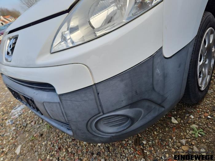 Peugeot Partner 1.6 HDI, BlueHDI 75 Samochód złomowany (2012, Bialy)