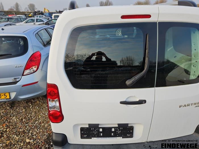 Peugeot Partner 1.6 HDI, BlueHDI 75 Samochód złomowany (2012, Bialy)
