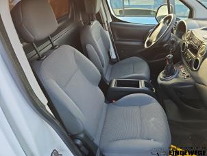 Peugeot Partner 1.6 HDI, BlueHDI 75 Samochód złomowany (2012, Bialy)
