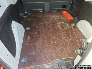 Peugeot Partner 1.6 HDI, BlueHDI 75 Samochód złomowany (2012, Bialy)