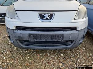 Peugeot Partner 1.6 HDI, BlueHDI 75 Samochód złomowany (2012, Bialy)