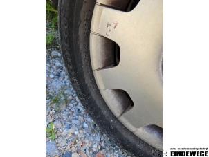 Volkswagen Golf IV 1.4 16V Épave (2000, Gris)