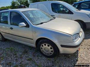 Volkswagen Golf IV 1.4 16V Épave (2000, Gris)