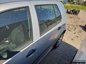 Volkswagen Golf IV 1.4 16V Épave (2000, Gris)