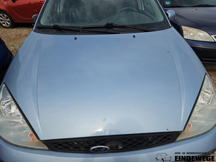 Ford Focus 1 1.6 16V Samochód złomowany (2004, Szary)