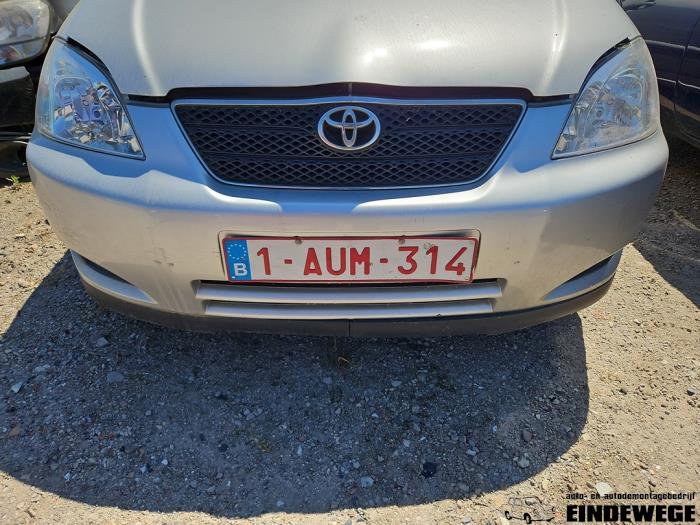 Toyota Corolla 1.4 16V VVT-i Épave (2002, Argenté)