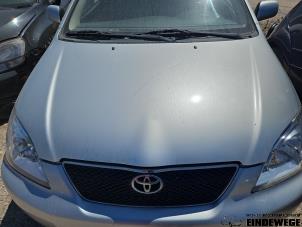 Toyota Corolla 1.4 16V VVT-i Épave (2002, Argenté)
