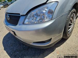 Toyota Corolla 1.4 16V VVT-i Épave (2002, Argenté)