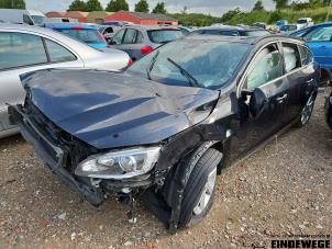 Volvo V60 I 2.0 D3 20V  (Salvage)