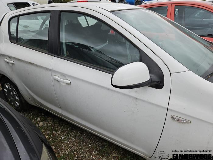 Hyundai i20 1.1 CRDi VGT 12V Skrotfordon (2014, WIT)