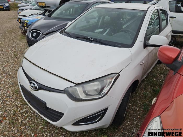Hyundai i20 1.1 CRDi VGT 12V Skrotfordon (2014, WIT)