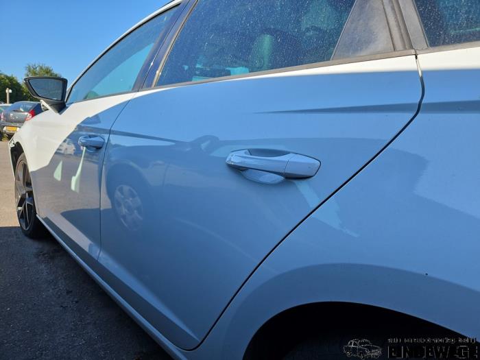 Seat Leon ST 1.8 TSI Ecomotive 16V Vehículo de desguace (2014, Blanco)
