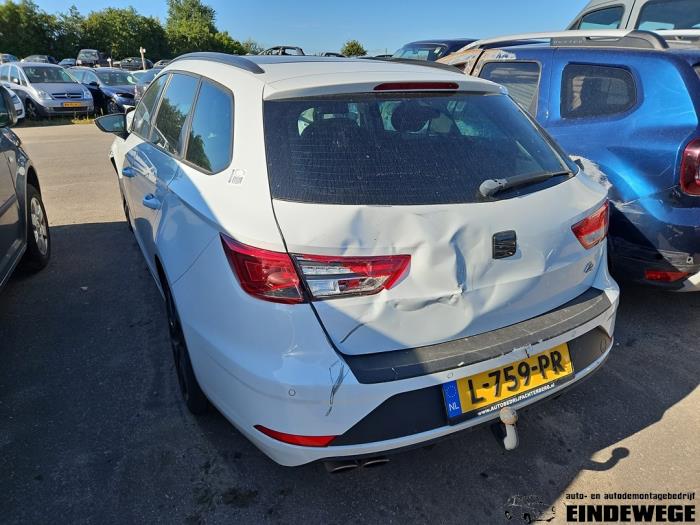 Seat Leon ST 1.8 TSI Ecomotive 16V Vehículo de desguace (2014, Blanco)