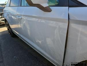 Seat Leon ST 1.8 TSI Ecomotive 16V Samochód złomowany (2014, Bialy)