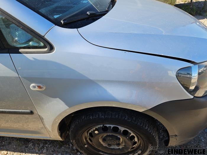 Volkswagen Caddy III 2.0 TDI 16V Skrotfordon (2012, ZILVER)