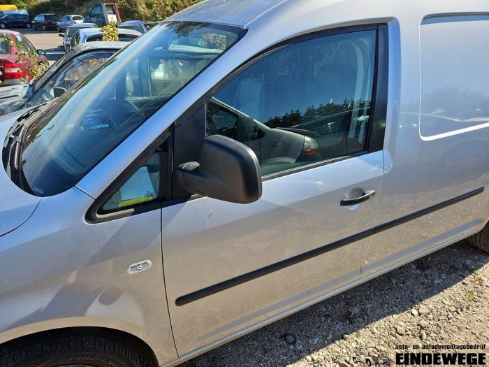 Volkswagen Caddy III 2.0 TDI 16V Skrotfordon (2012, ZILVER)