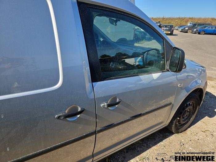 Volkswagen Caddy III 2.0 TDI 16V Skrotfordon (2012, ZILVER)