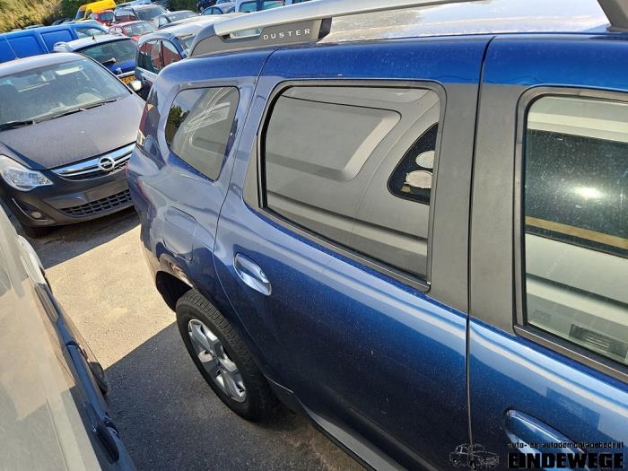 Dacia Duster 1.6 16V Skrotfordon (2018, BLAUW)