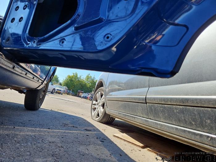 Audi 100 1.8 L,LS Skrotfordon (1973, BLAUW)