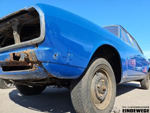 Audi 100 1.8 L,LS Vehículo de desguace (1973, Azul)