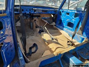 Audi 100 1.8 L,LS Vehículo de desguace (1973, Azul)