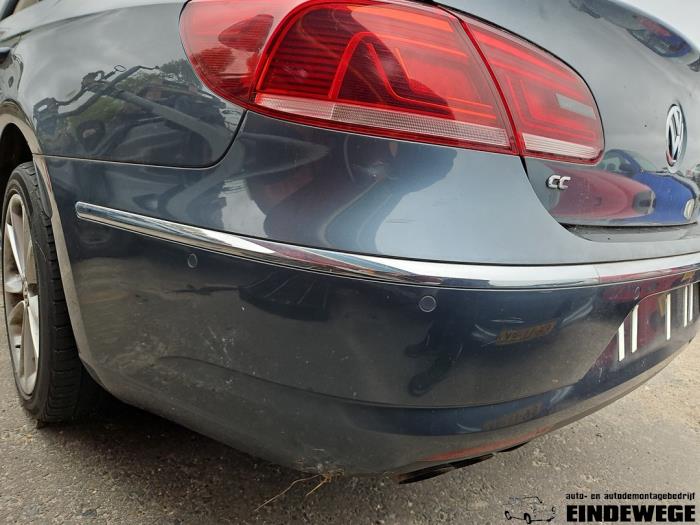 Volkswagen Passat 2.0 TDI 16V 140 Schrottauto (2012, Grau)