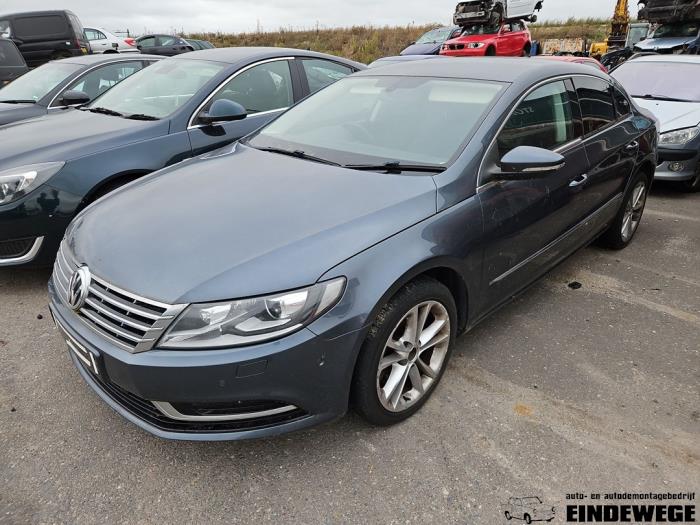 Volkswagen Passat 2.0 TDI 16V 140 Schrottauto (2012, Grau)