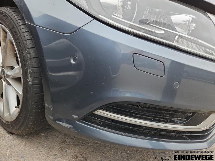 Volkswagen Passat 2.0 TDI 16V 140 Schrottauto (2012, Grau)