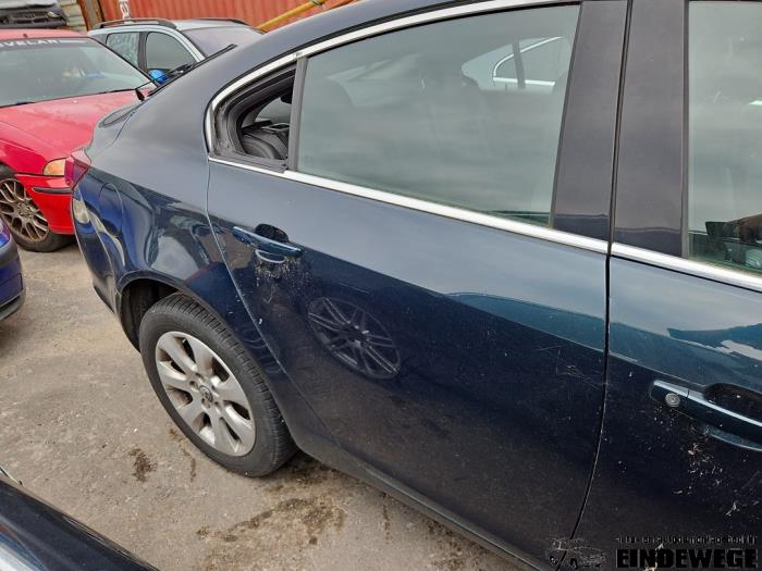 Opel Insignia 2.0 CDTI 16V 140 ecoFLEX Skrotfordon (2015, GROEN)