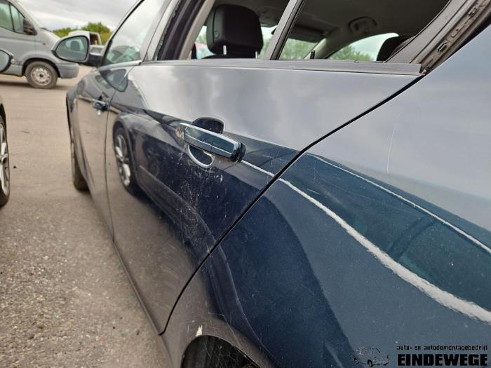 Opel Insignia 2.0 CDTI 16V 140 ecoFLEX Skrotfordon (2015, GROEN)