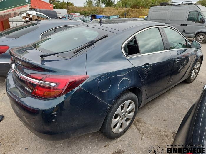 Opel Insignia 2.0 CDTI 16V 140 ecoFLEX Skrotfordon (2015, GROEN)