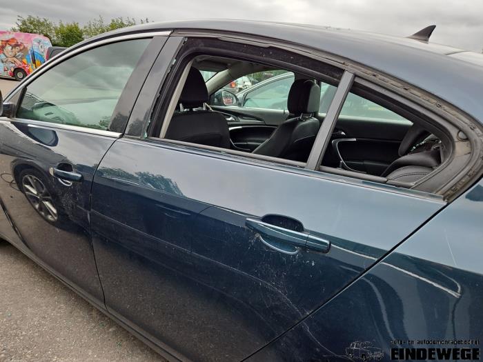Opel Insignia 2.0 CDTI 16V 140 ecoFLEX Skrotfordon (2015, GROEN)