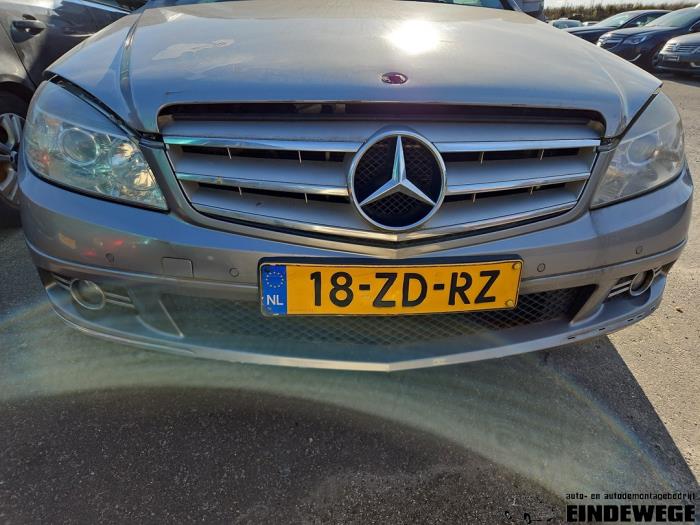 Mercedes C 2.2 C-200 CDI 16V Skrotfordon (2008, GRIJS)