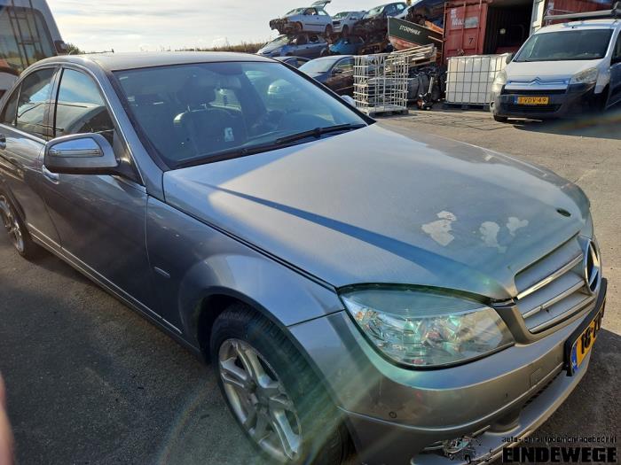 Mercedes C 2.2 C-200 CDI 16V Skrotfordon (2008, GRIJS)