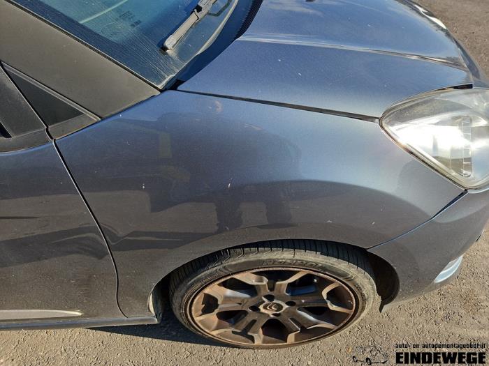 Citroen DS3 1.6 16V VTS THP Vehículo de desguace (2011, Gris)