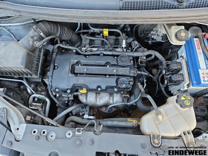 Chevrolet Aveo 1.2 16V Épave (2012, Gris)