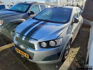 Chevrolet Aveo 1.2 16V Épave (2012, Gris)