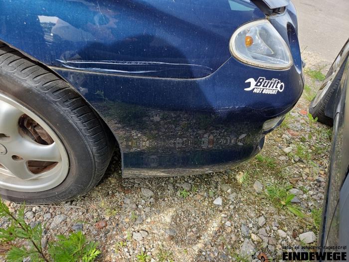 Hyundai Coupe 2.0i 16V Épave (2002, Bleu)