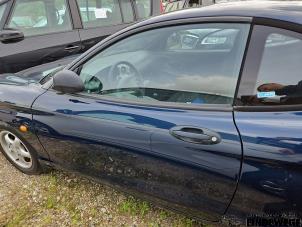Hyundai Coupe 2.0i 16V Épave (2002, Bleu)