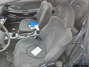 Hyundai Coupe 2.0i 16V Épave (2002, Bleu)