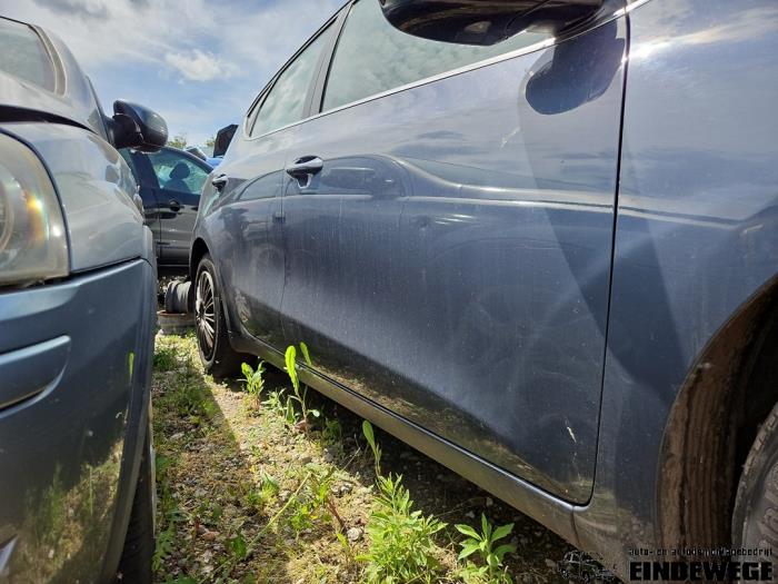 Kia Cee'd 1.6 GDI 16V Épave (2013, Bleu)